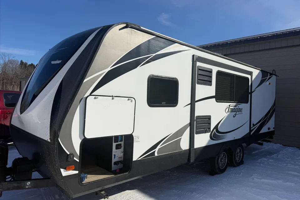 James's 2800bh Grand Design Imagine Travel Trailer