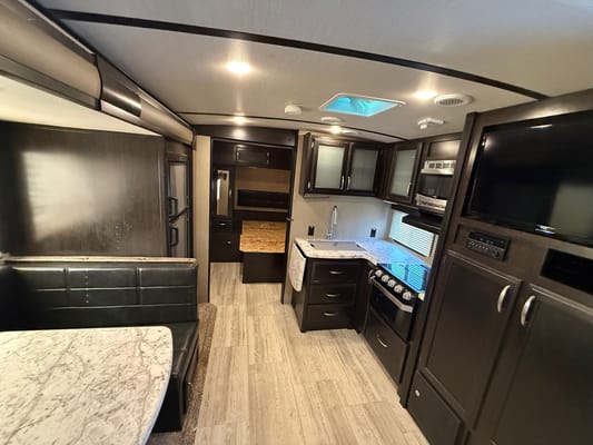 James's 2800bh Grand Design Imagine Travel Trailer