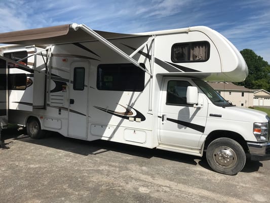 2015 - Forest river sunseeker 3170
