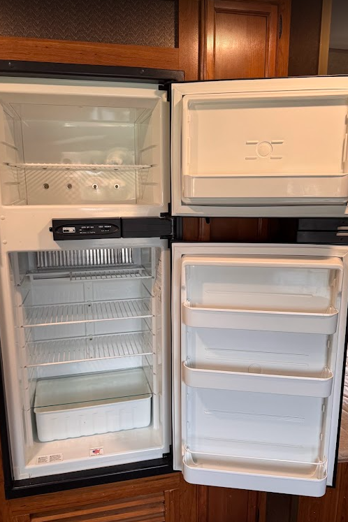 Shelley's Starcraft 25BHS AR-ONE-MAX Travel Trailer