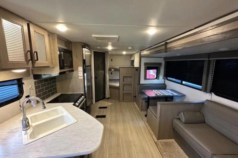 Anderson Hideout 272BH Travel Trailer