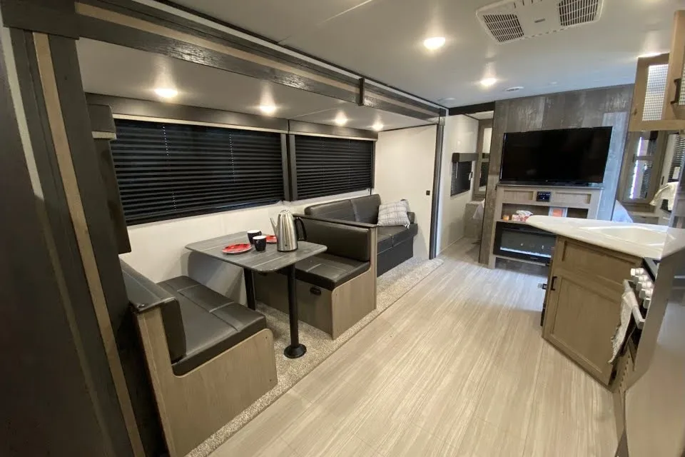 Anderson Hideout 272BH Travel Trailer
