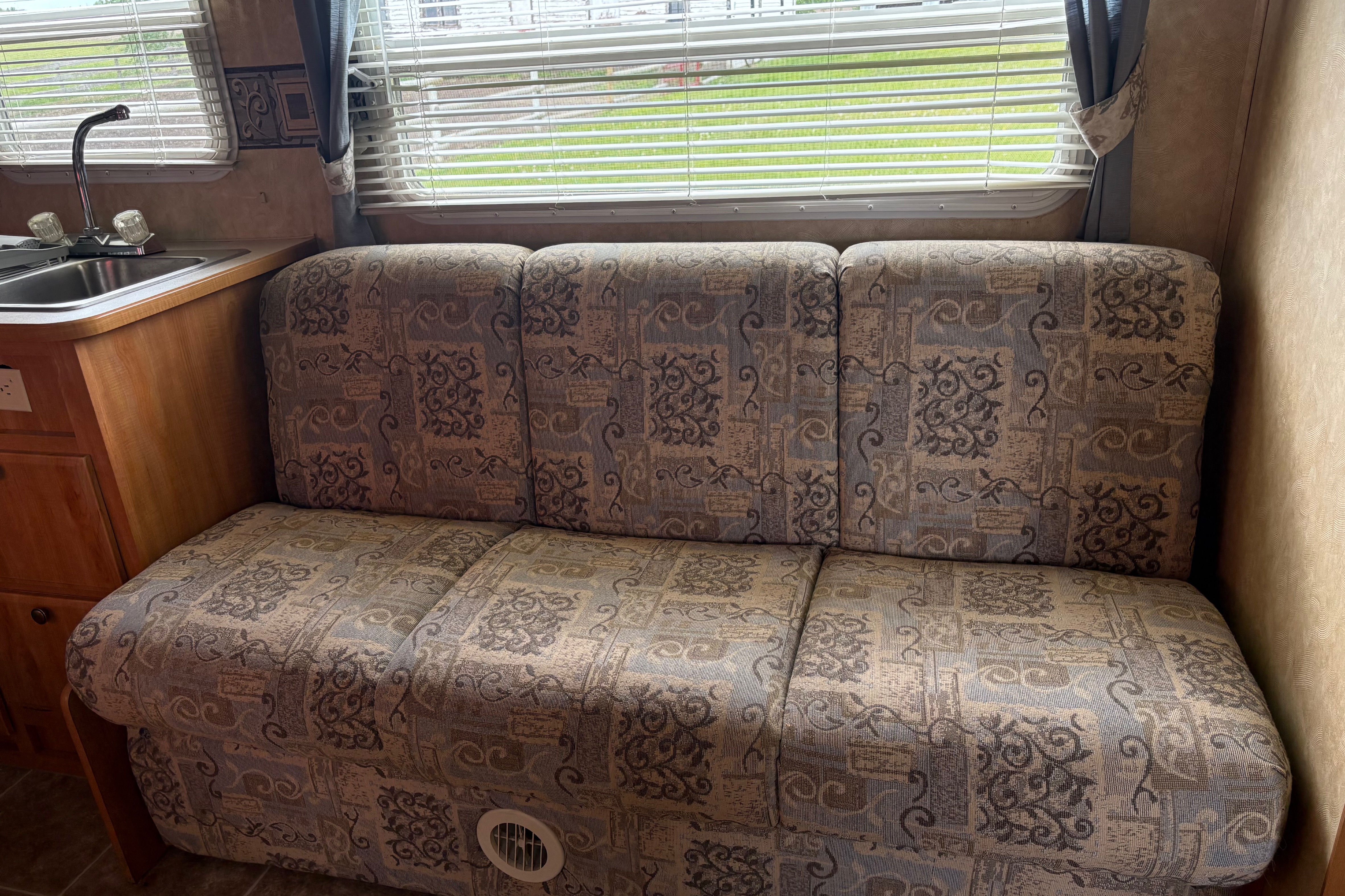 L and K’s Starcraft Travelstar Travel Trailer