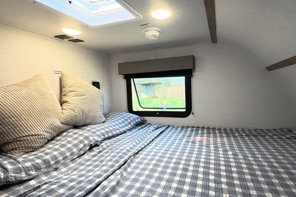 Justin's Grand River Tracker Micro Trailer