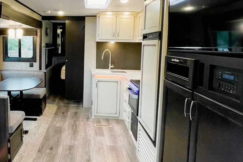 “Tito the Trailer” Jayco Jay flight 28bhs Trav Trailer