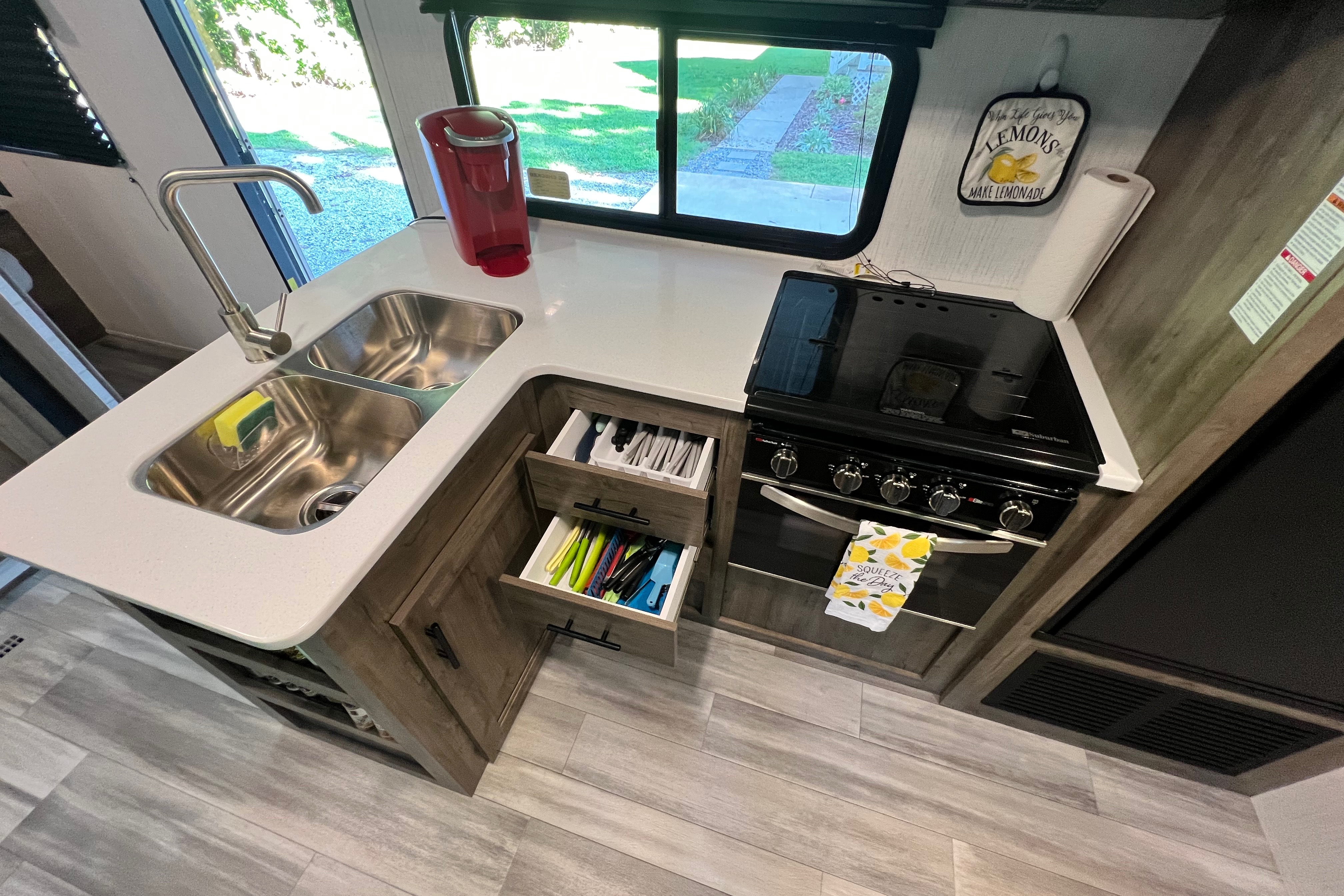 Heartland Pioneer Ds320 Travel Trailer