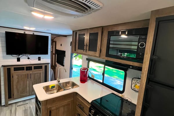 Heartland Pioneer Ds320 Travel Trailer