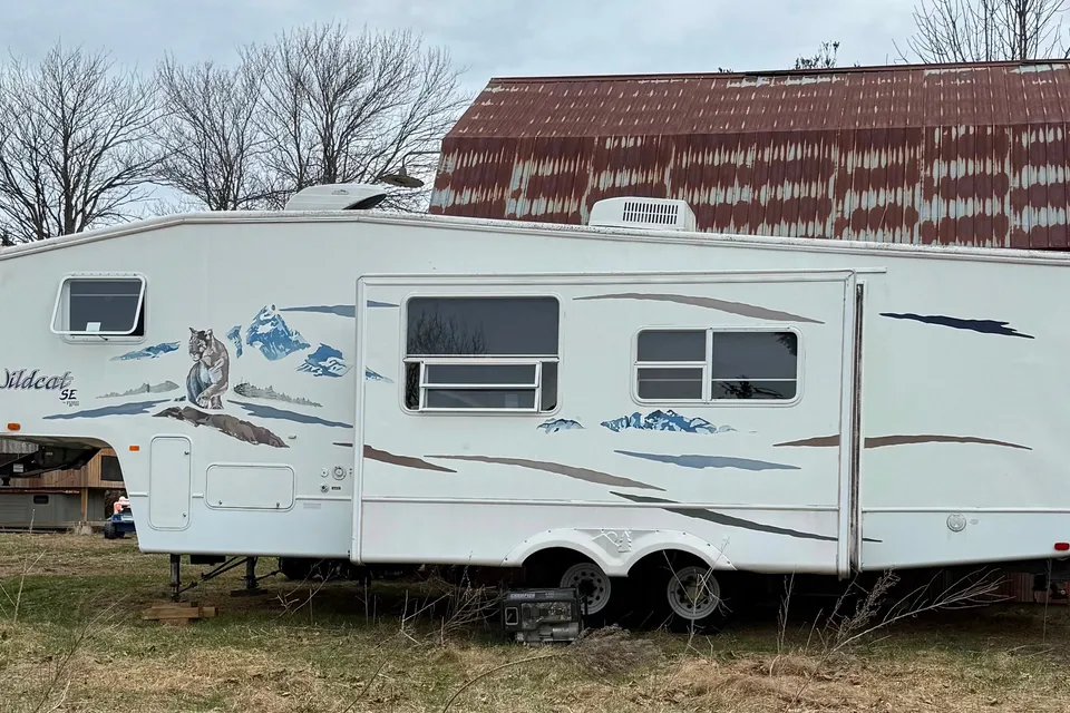 Forest River Wild Cat Fifth Wheel