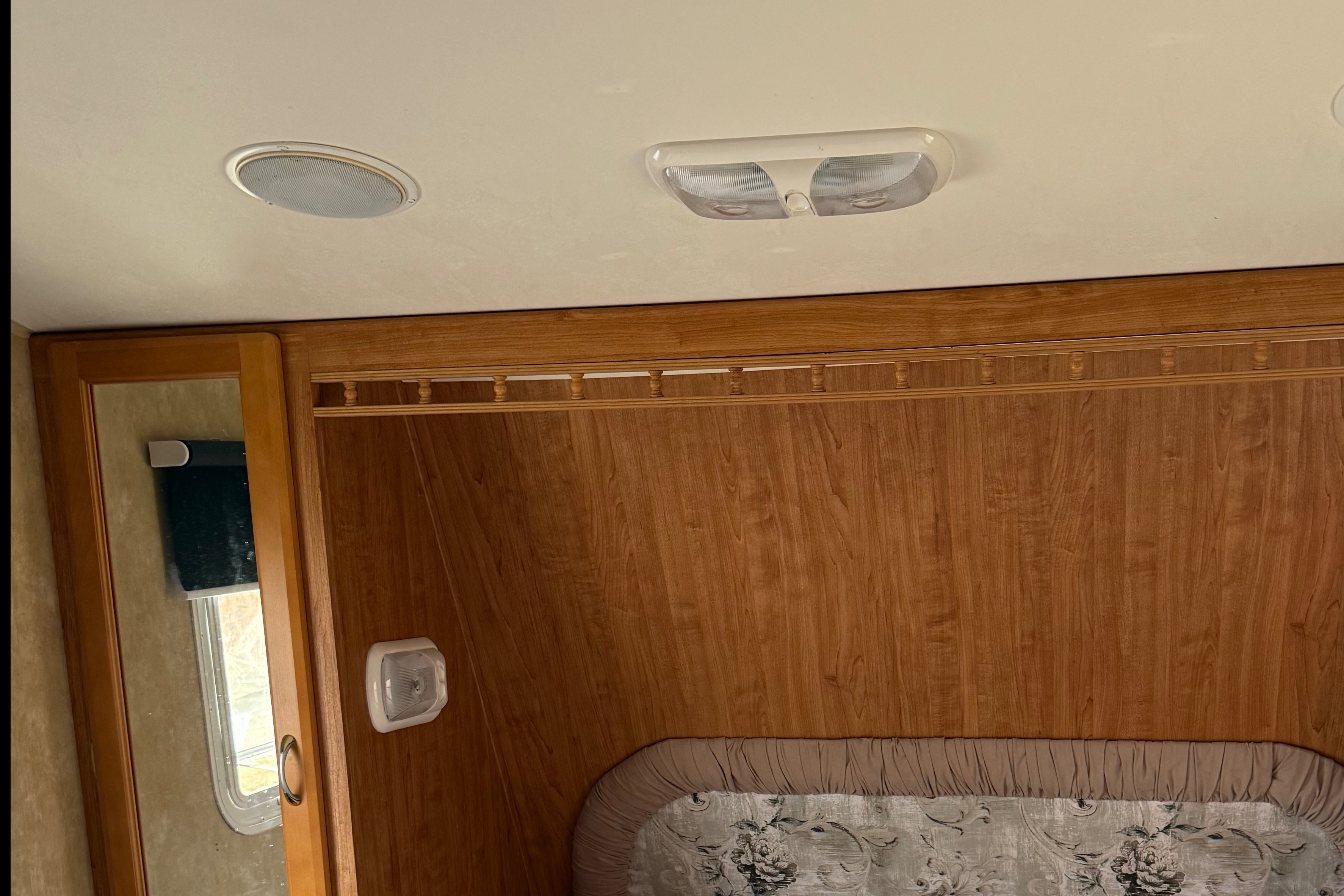 Forest River Wild Cat Fifth Wheel
