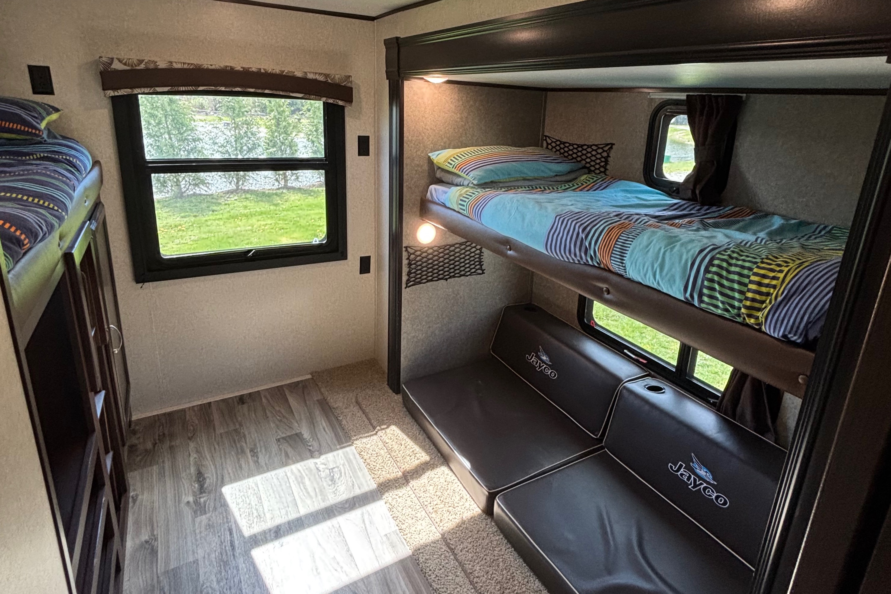 ✨Jayco Jay Flight 32BHDS – Sleeps 10 | Outdoor Kitchen | Family Bunkhouse ✨