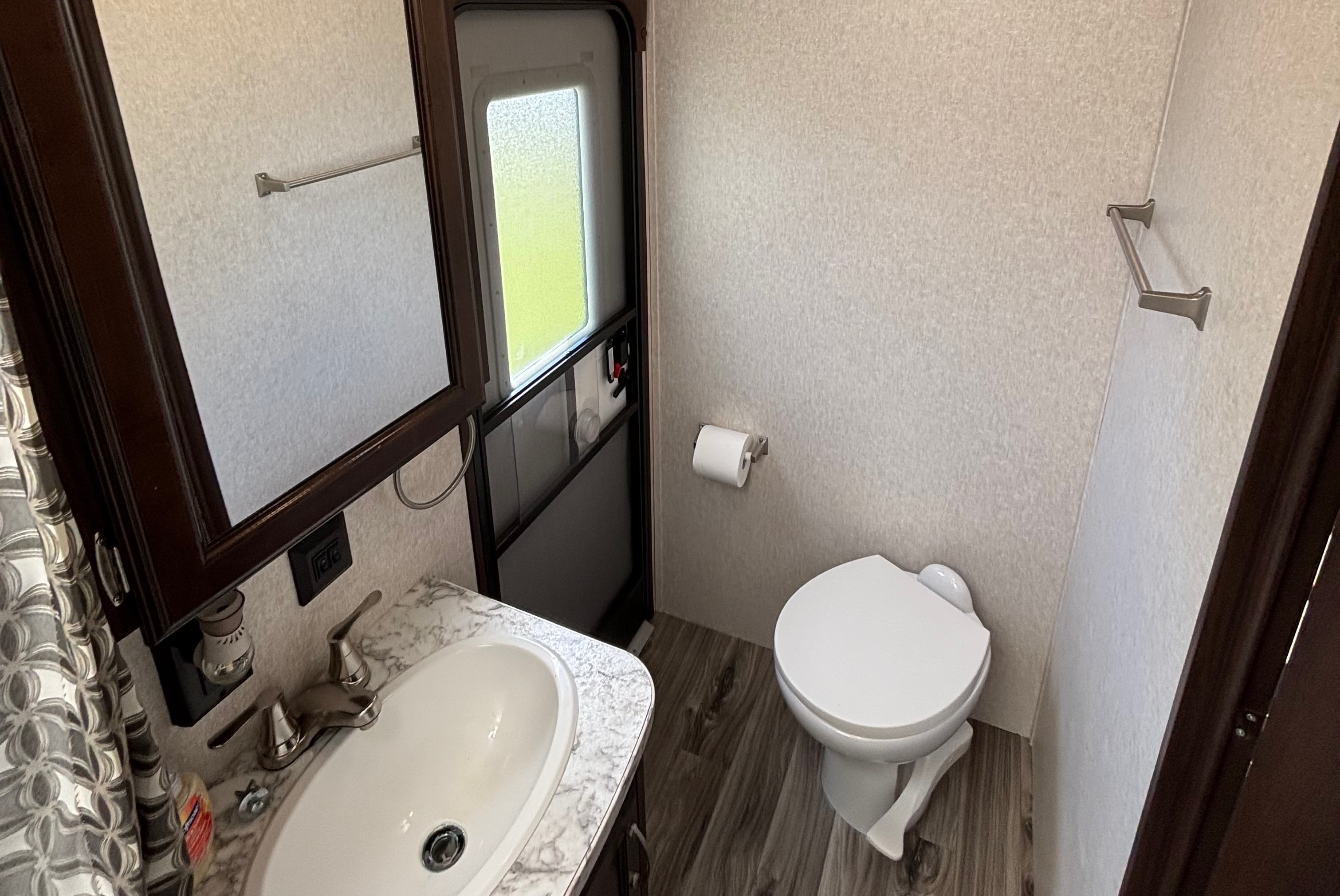 ✨Jayco Jay Flight 32BHDS – Sleeps 10 | Outdoor Kitchen | Family Bunkhouse ✨