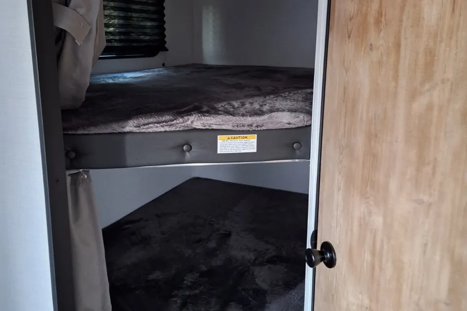 Keystone 260tbwe Travel Trailer