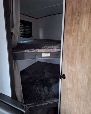 Keystone 260tbwe Travel Trailer