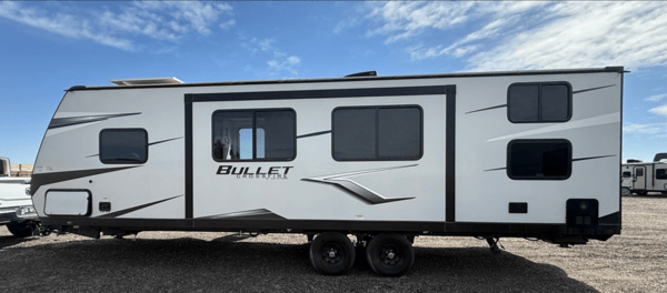 'Billie' 2023 Keystone RV Bullet Crossfire ACO2400