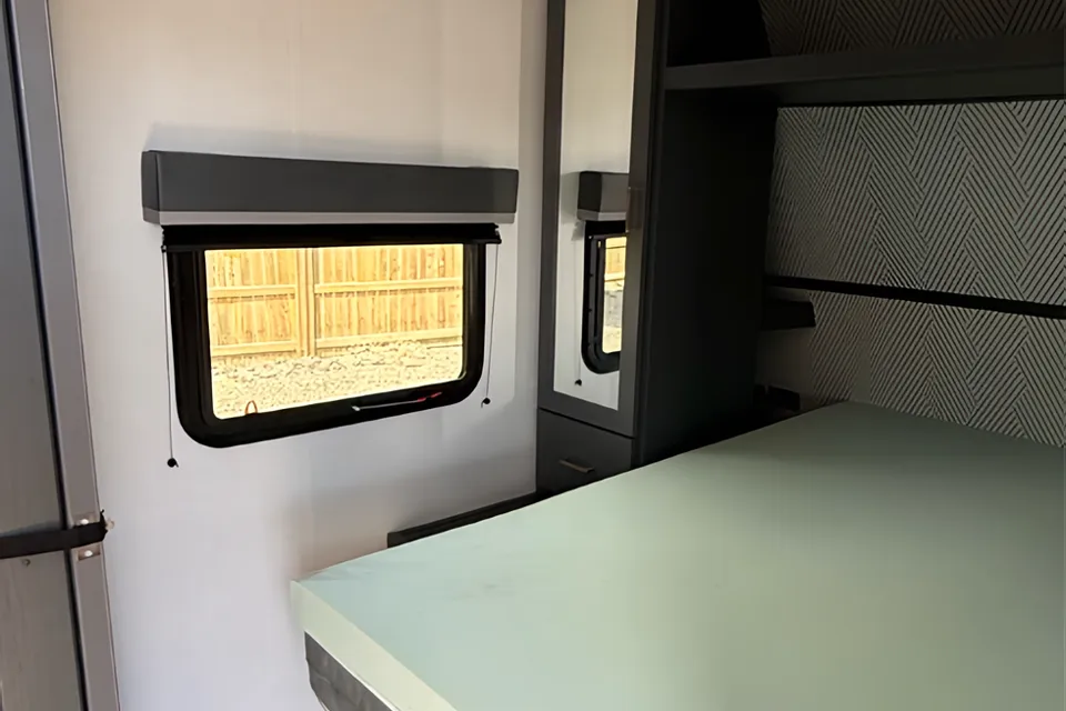 'Billie' 2023 Keystone RV Bullet Crossfire ACO2400