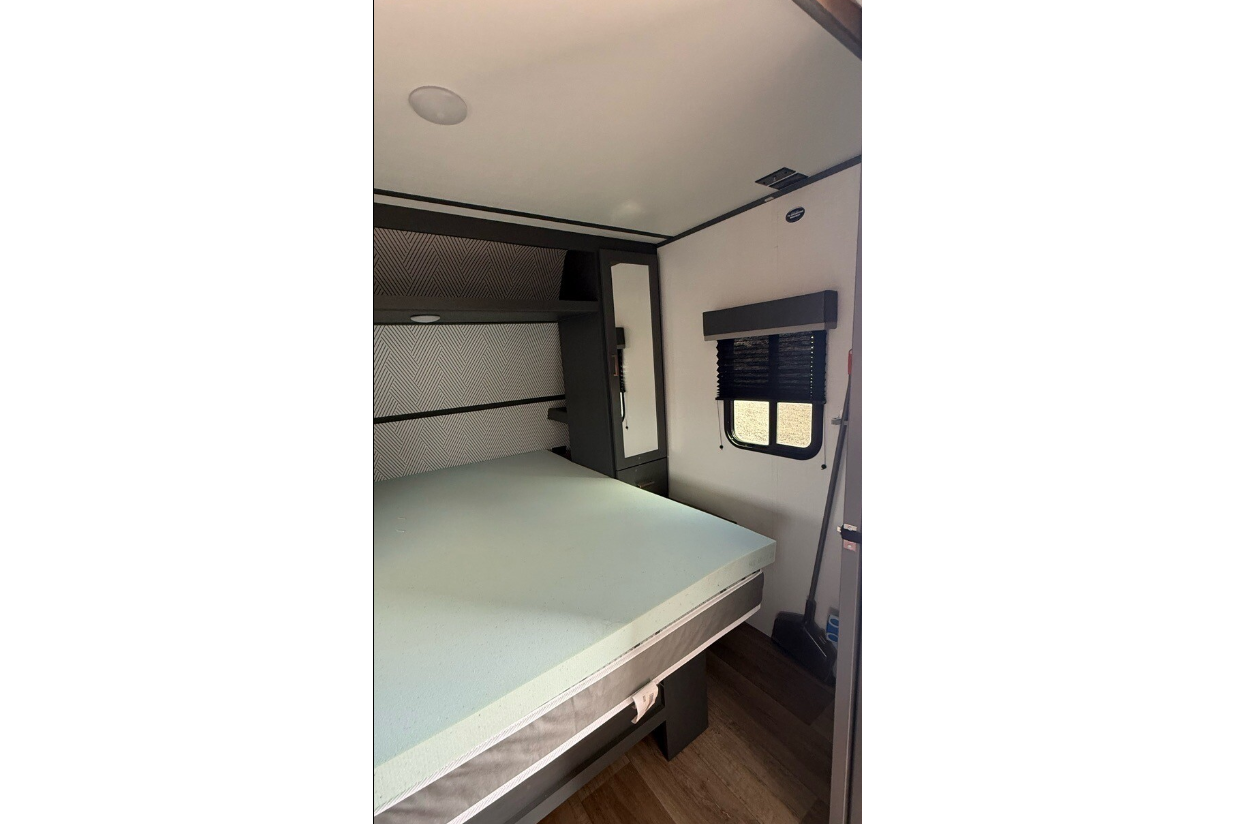 'Billie' 2023 Keystone RV Bullet Crossfire ACO2400