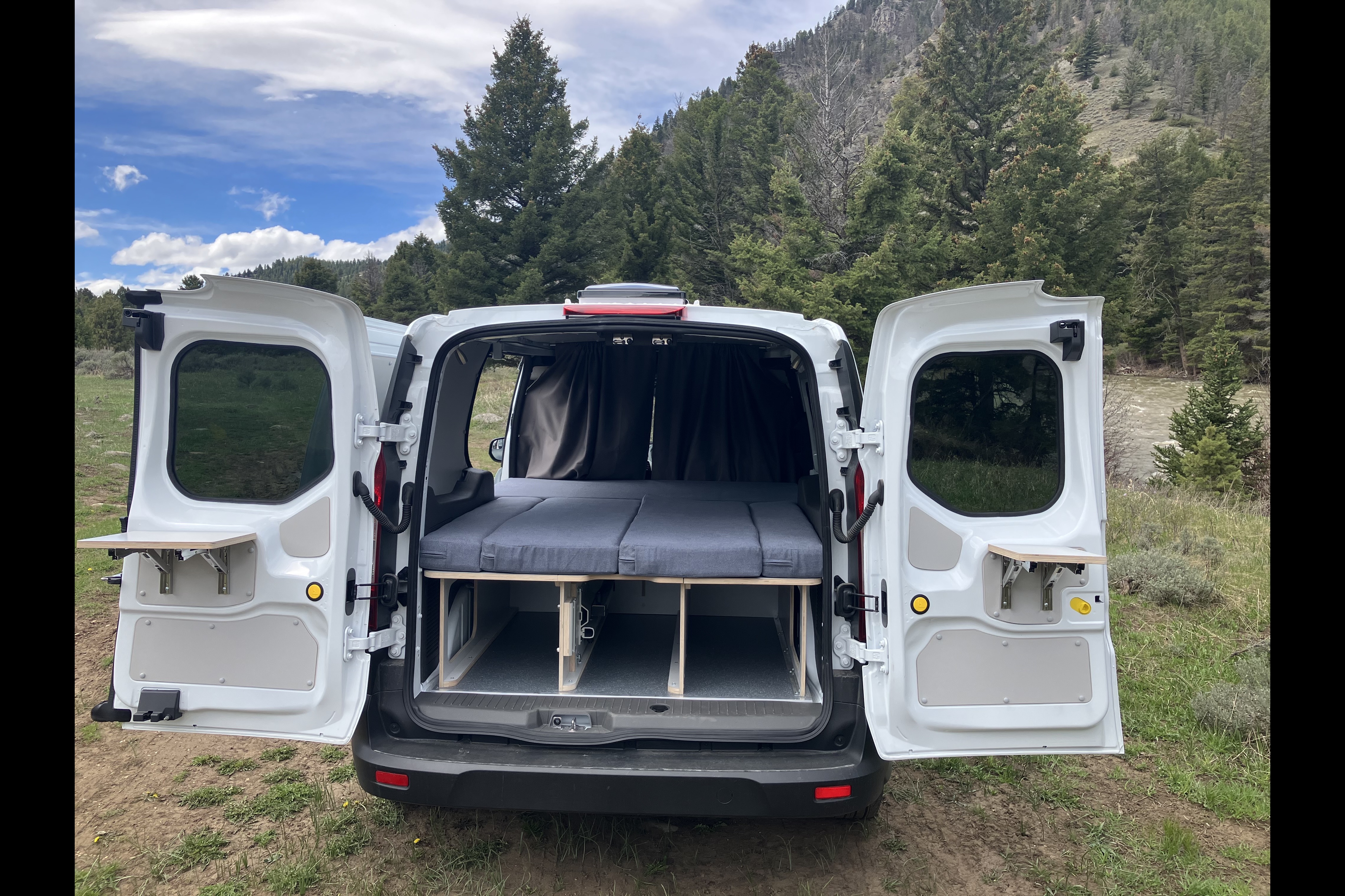 Bob's Contravans Campervan North America Edelweiss Campervan