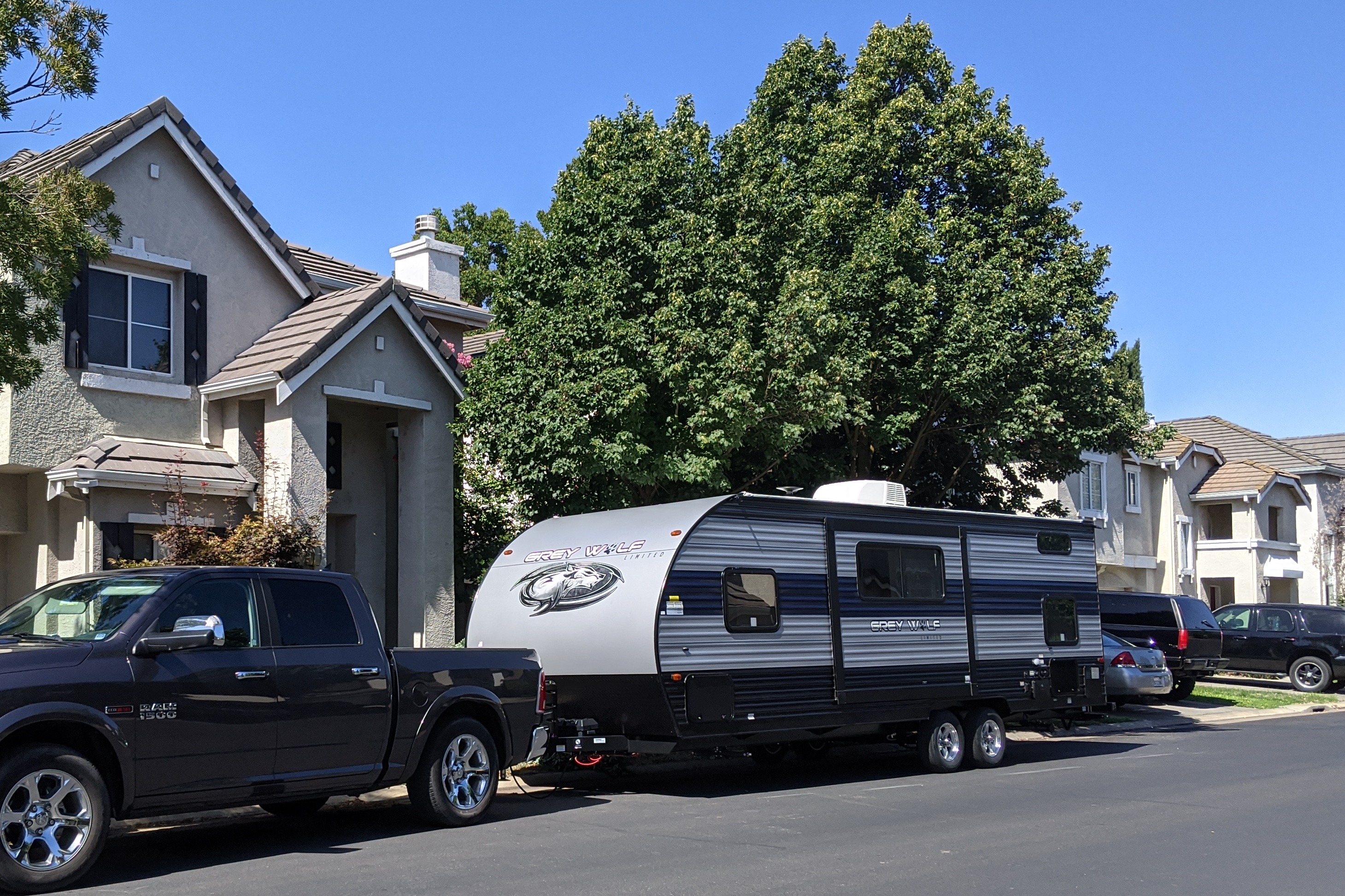 23 ft 1 Queen bed with Bunkbeds family friendly Travel Trailer