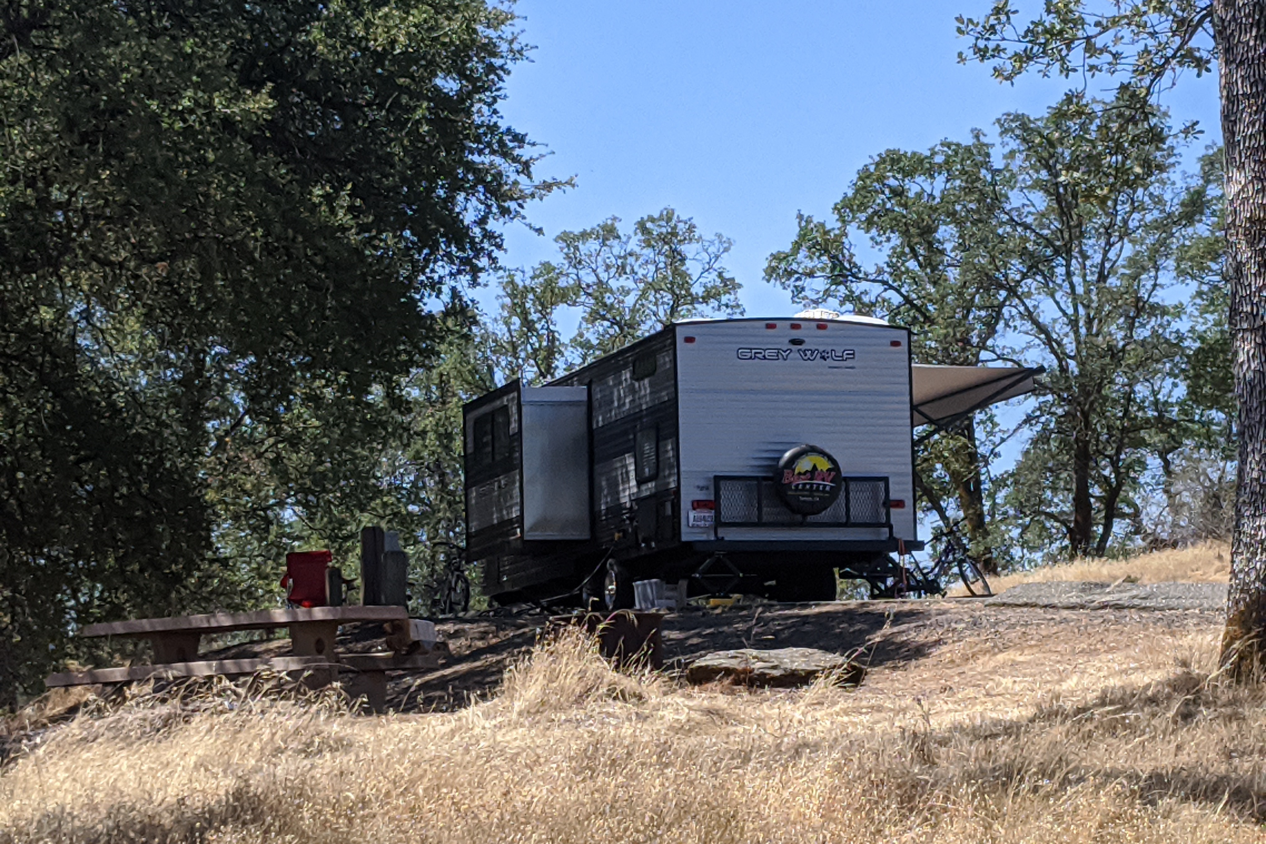 23 ft 1 Queen bed with Bunkbeds family friendly Travel Trailer