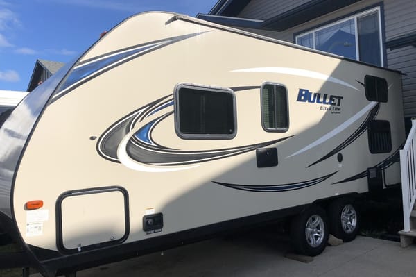 Keystone Bullet Ultra Light 202BHSWE Travel Trailer