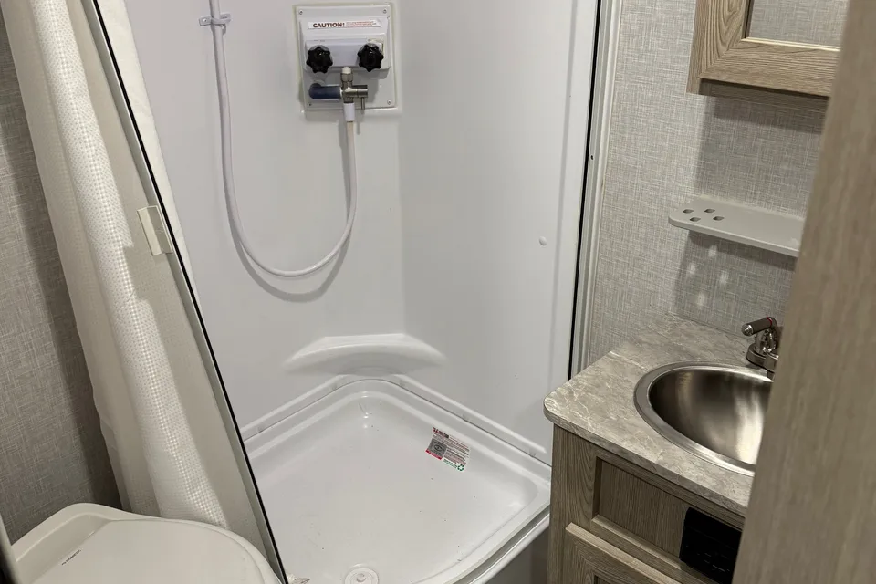 Cory's Flagstaff E Pro 19FBS Travel Trailer