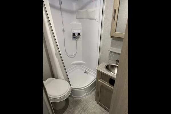 Cory's Flagstaff E Pro 19FBS Travel Trailer
