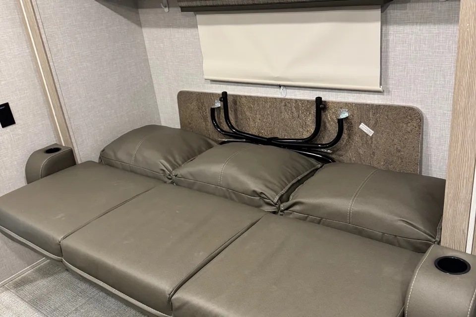 Cory's Flagstaff E Pro 19FBS Travel Trailer