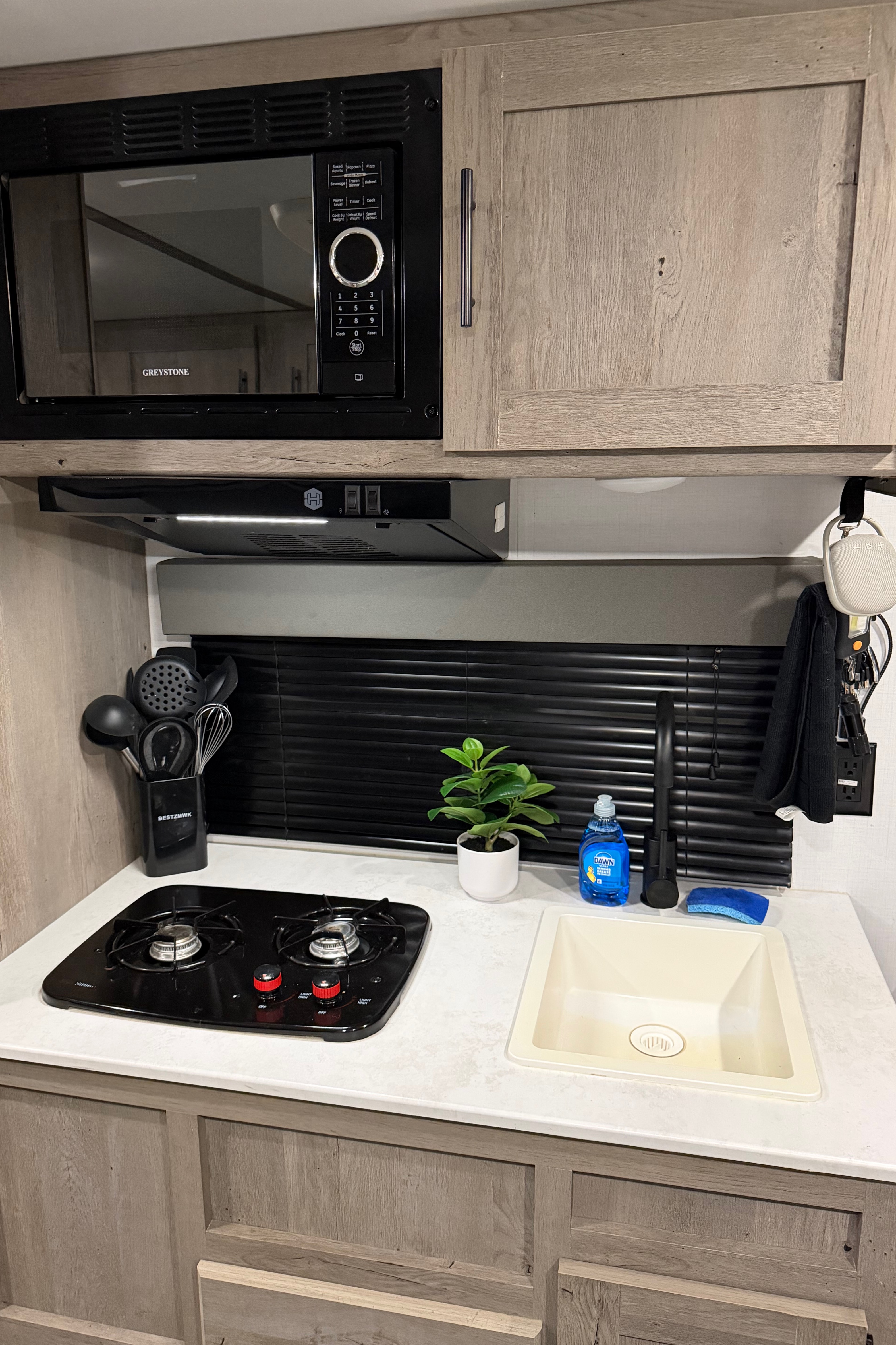 Keystone Springdale Mini 2010BH Travel Trailer