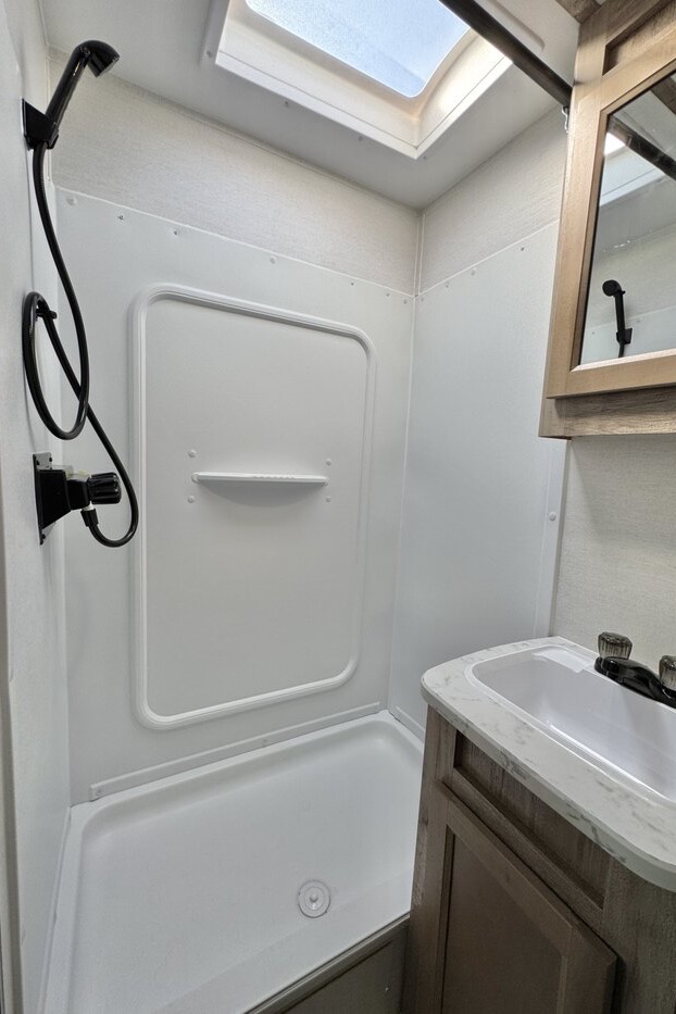 Your Family Vacation Spot / Grand River 32BRE Travel Trailer