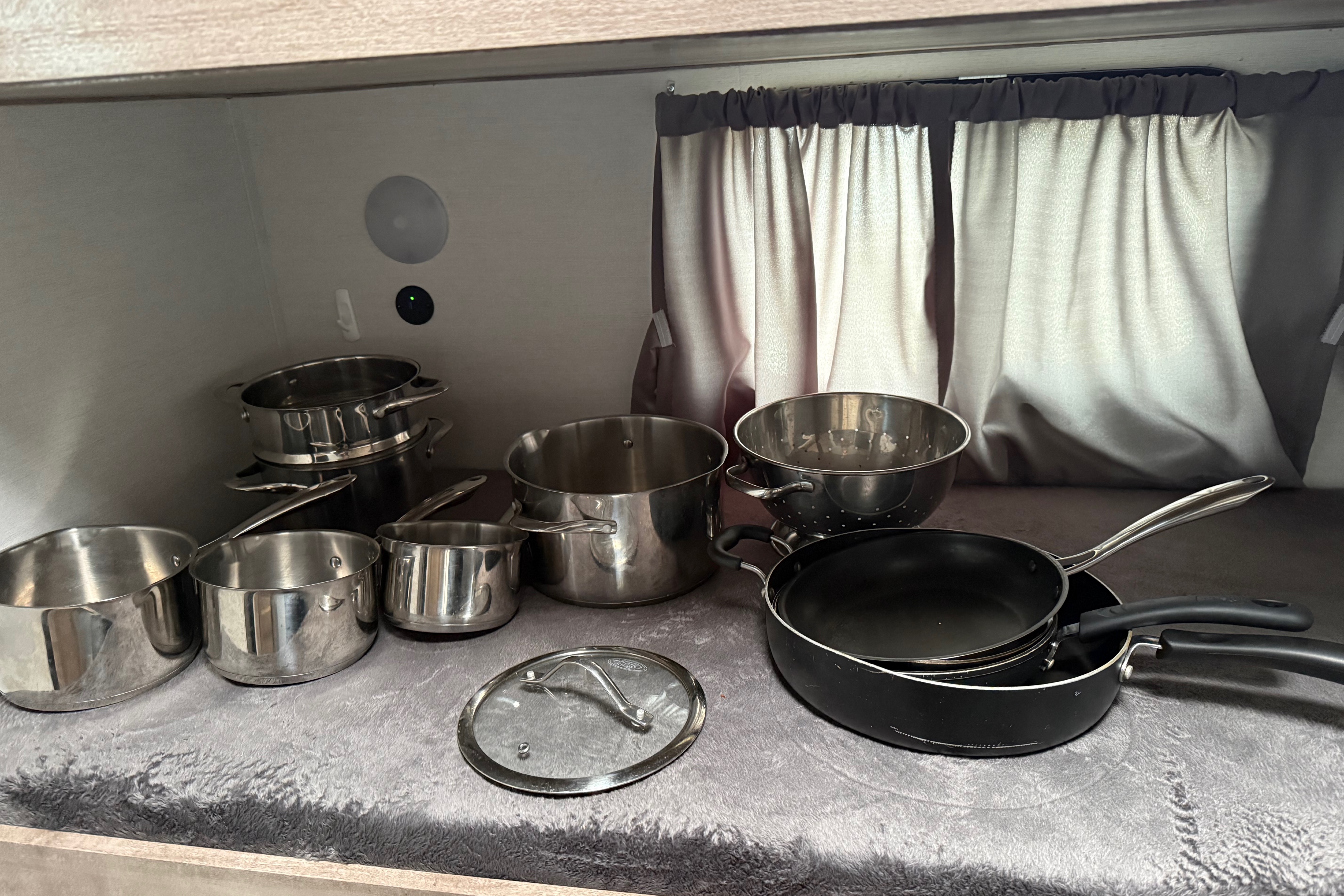Your Family Vacation Spot / Grand River 32BRE Travel Trailer