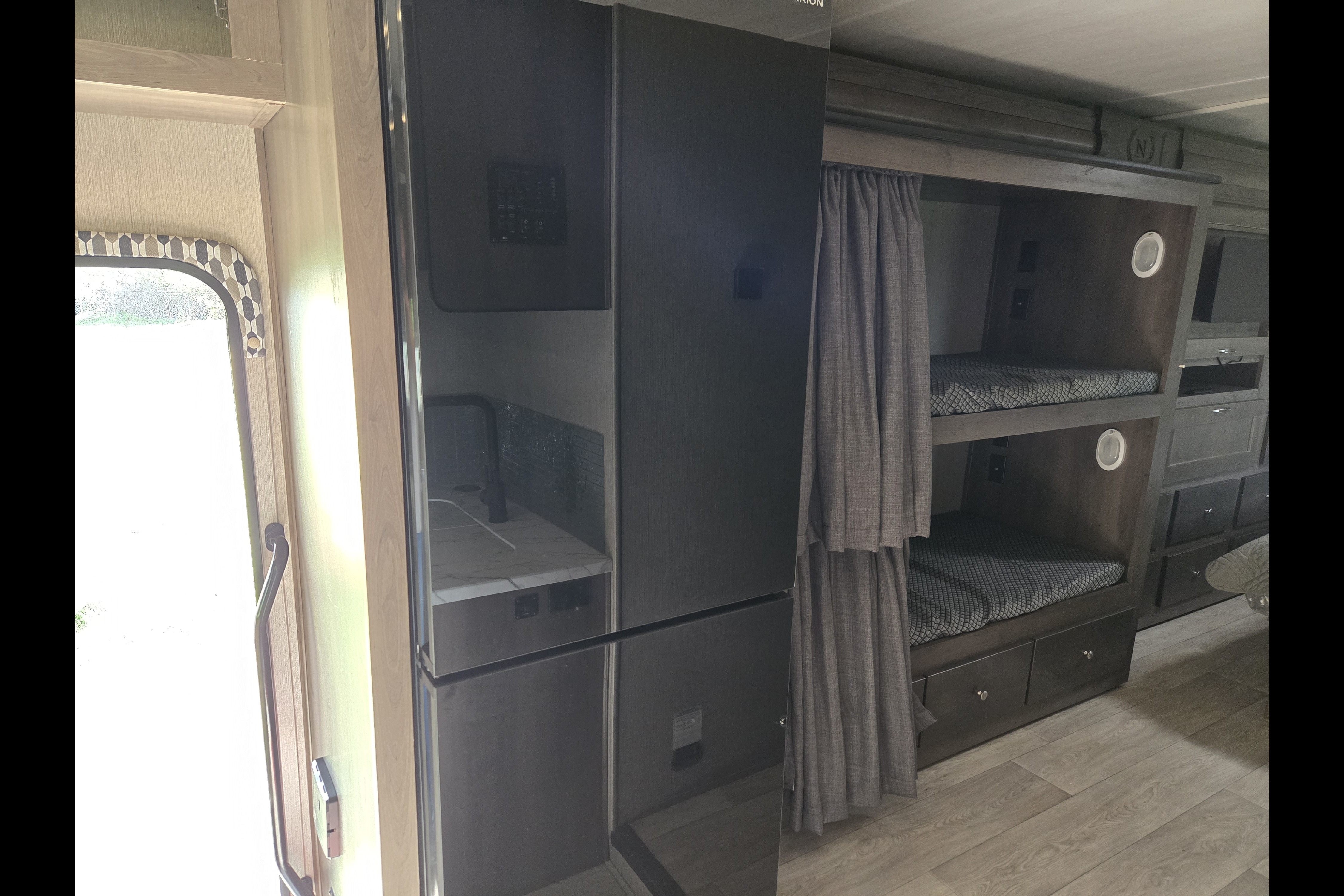 32' Bunkhouse | Bunks + Smart TVs | Pet/Smoke-Free