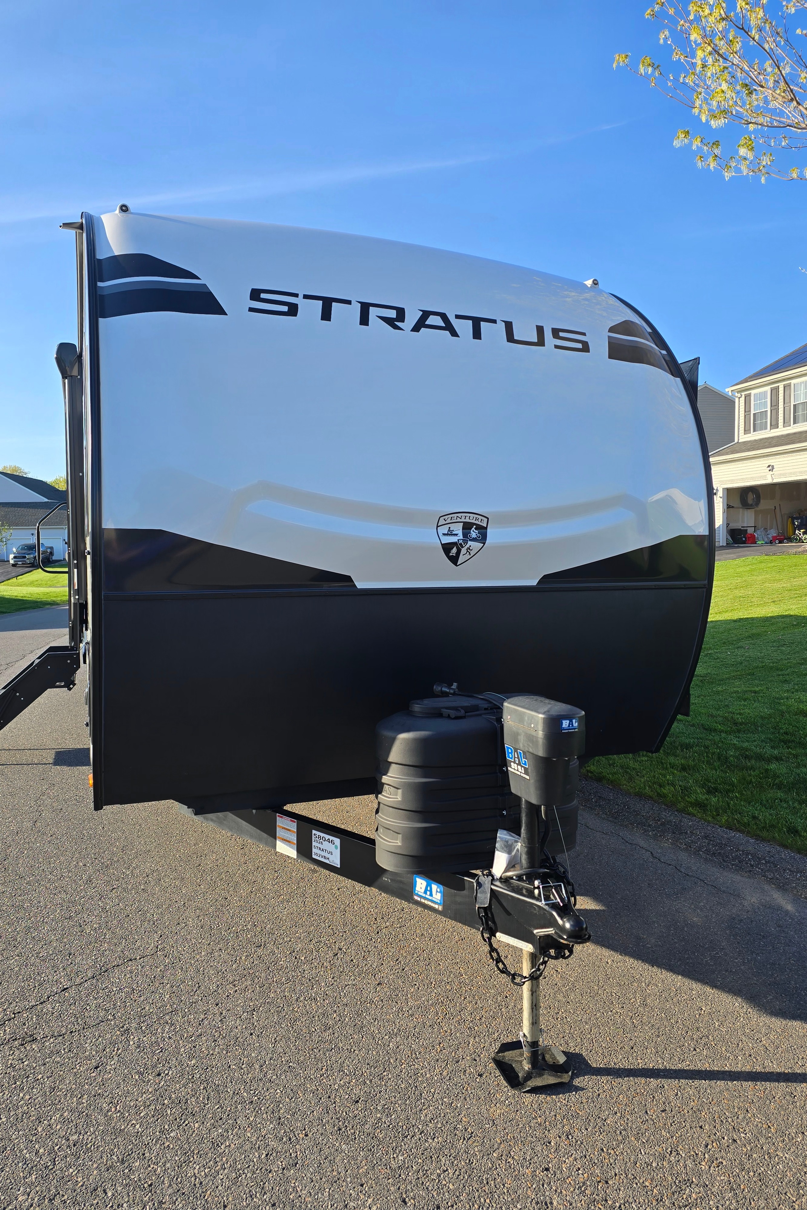 Tate and Allison's Venture Stratus 302VBH Travel Trailer