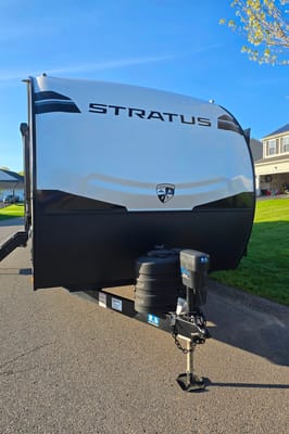 Tate and Allison's Venture Stratus 302VBH Travel Trailer