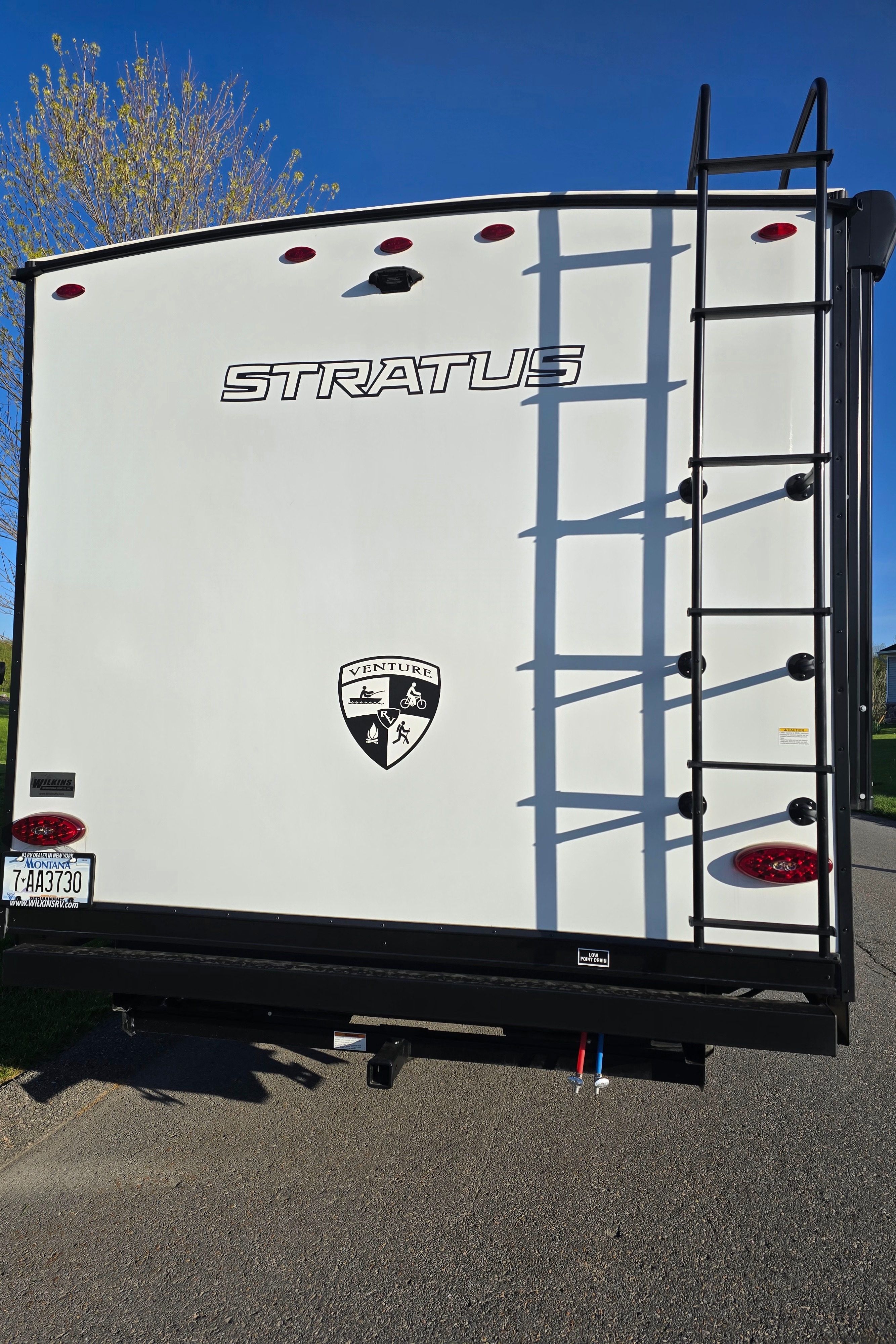 Tate and Allison's Venture Stratus 302VBH Travel Trailer