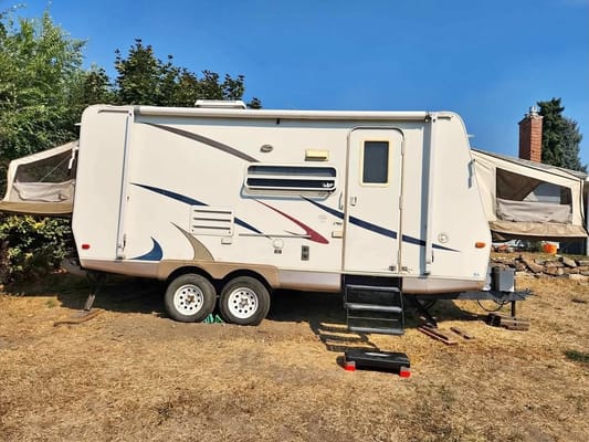 A & N - Forest River Rockford Roo Hybrid