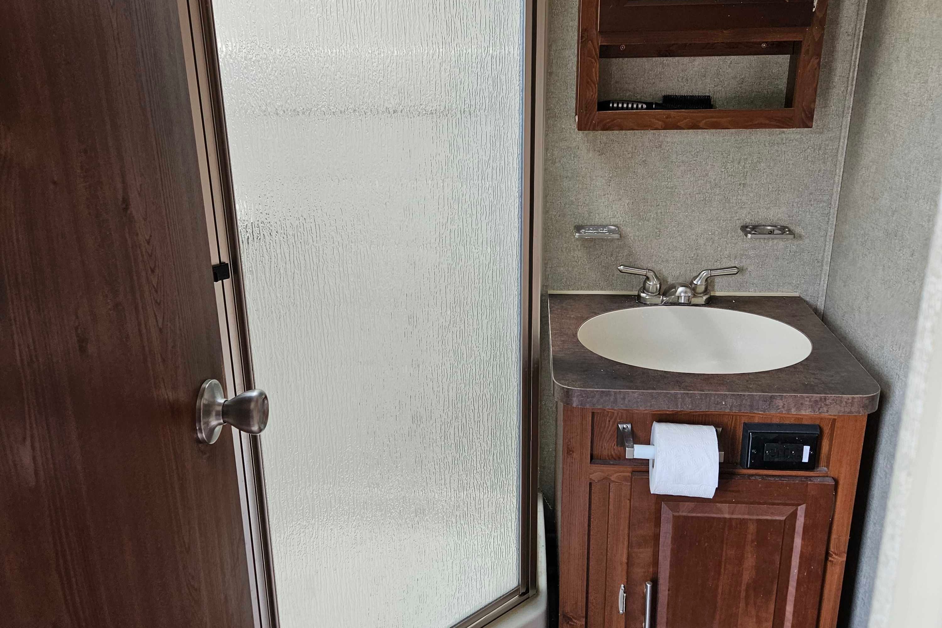 Steve 's Forest River Rockwood Signature Ultra lite Travel Trailer