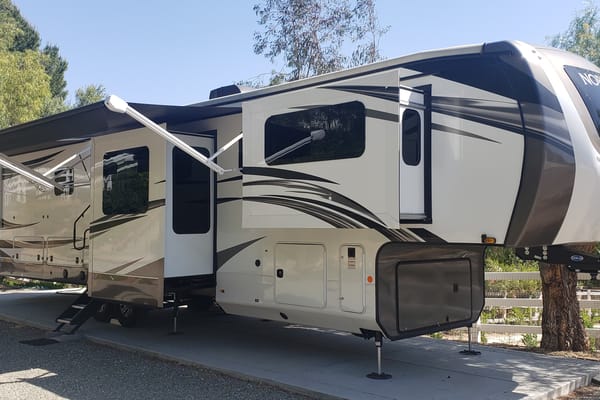 Ultimate Luxury RV Glamping Experience! - Delivery Only - NOT FOR OHV AREAS