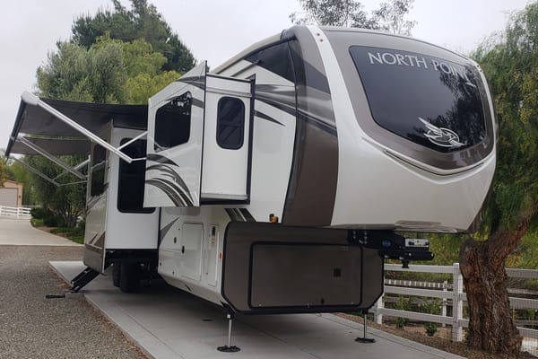 Ultimate Luxury RV Glamping Experience! - Delivery Only - NOT FOR OHV AREAS