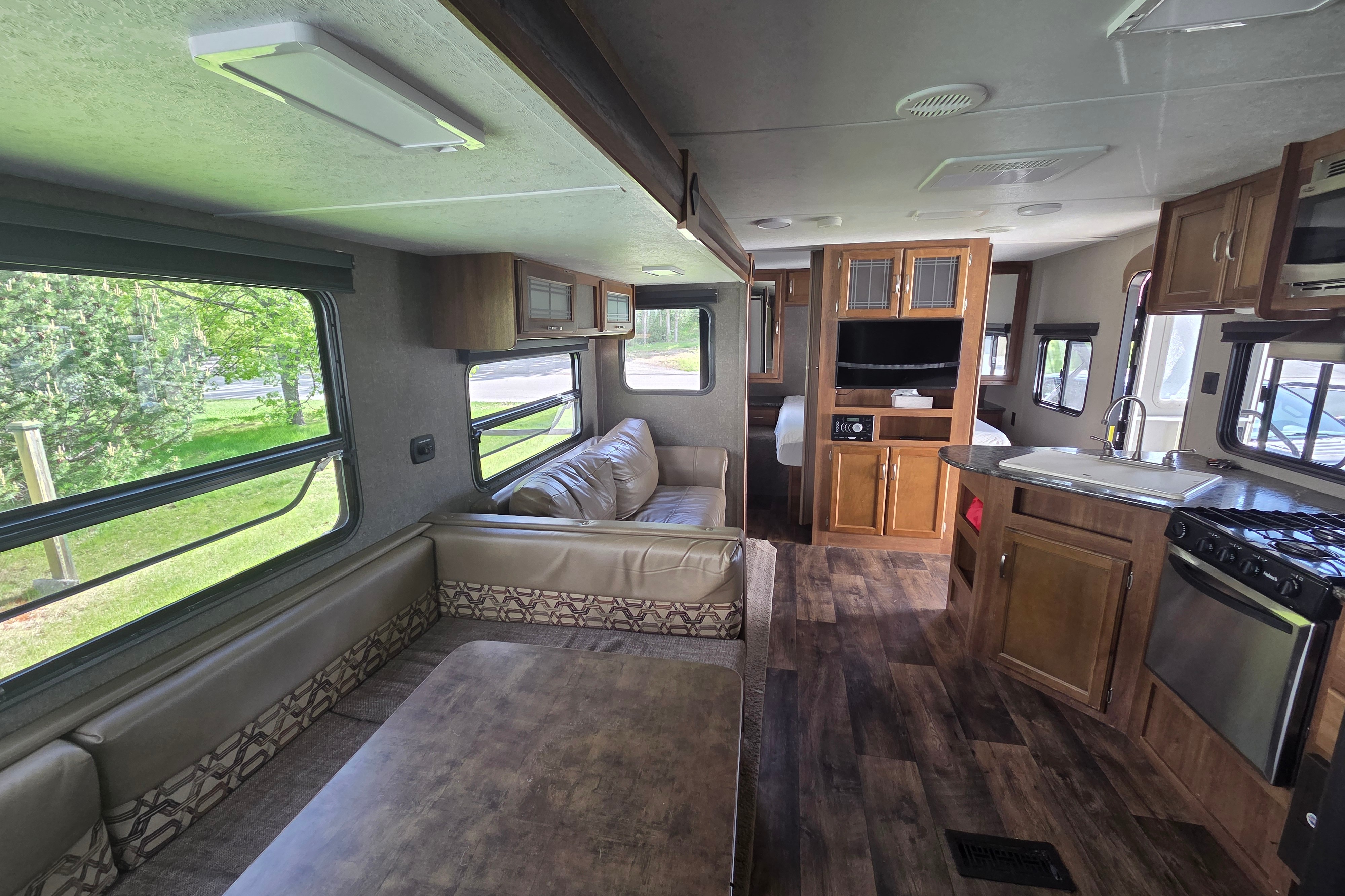 Arvo's Coachmen Springdale Travel Trailer