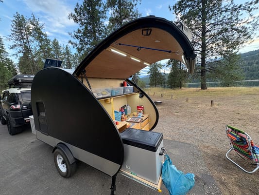 FEENIX the teardrop trailer