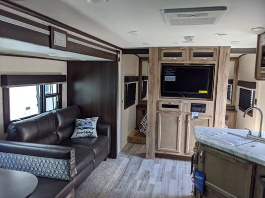 Memory Maker Jayco 27BH Travel Trailer