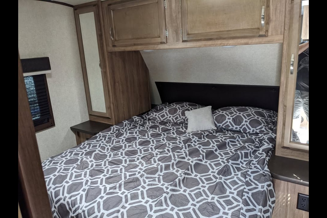 Memory Maker Jayco 27BH Travel Trailer