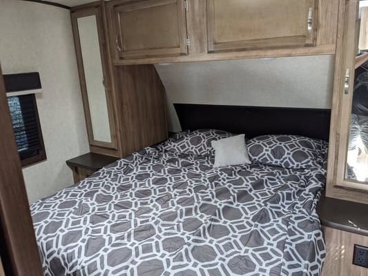 Memory Maker Jayco 27BH Travel Trailer