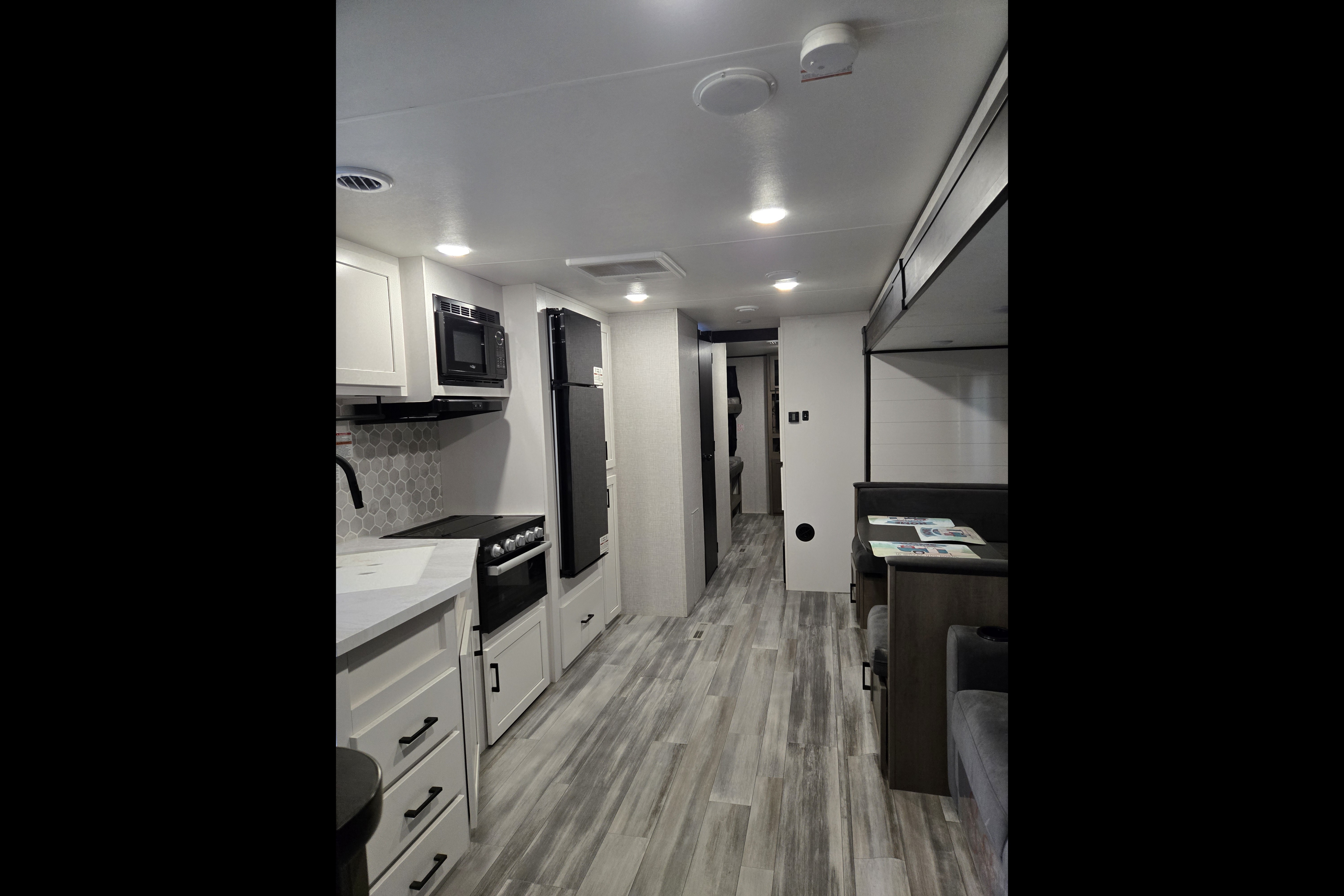 J & J Ball Summer Escape - Jayco 324 BDS Travel Trailer