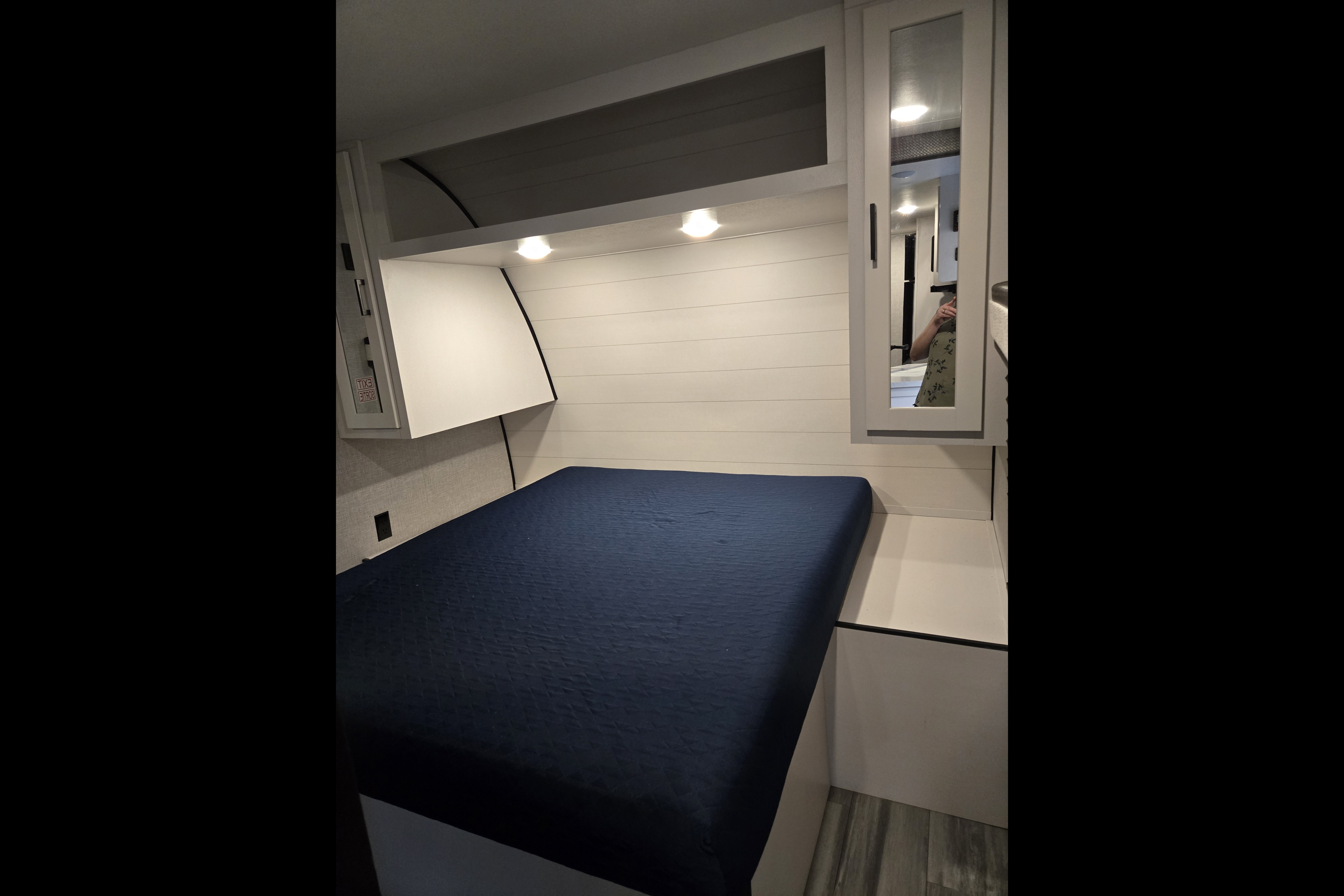 J & J Ball Summer Escape - Jayco 324 BDS Travel Trailer