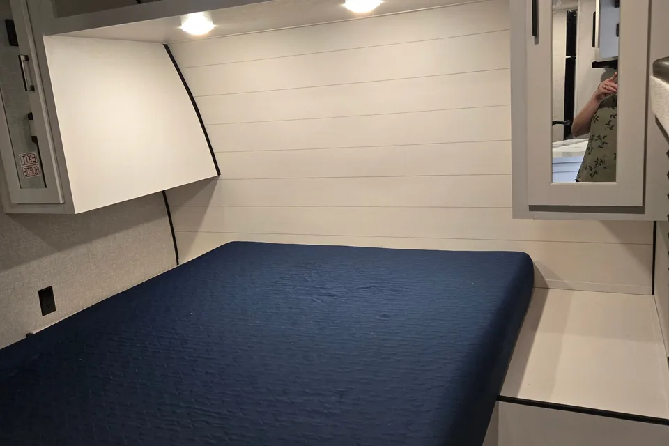 J & J Ball Summer Escape - Jayco 324 BDS Travel Trailer
