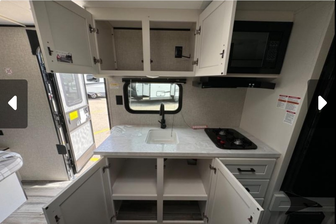 Ace's Jayco 175BH Thing two