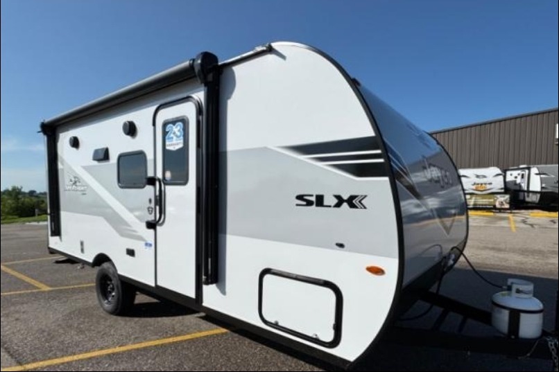 Ace's Jayco 175BH Thing two