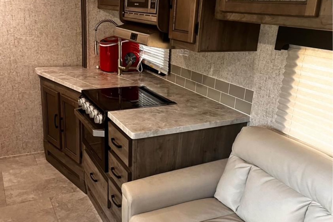 Coachmen Apex RBK 251 Roulotte