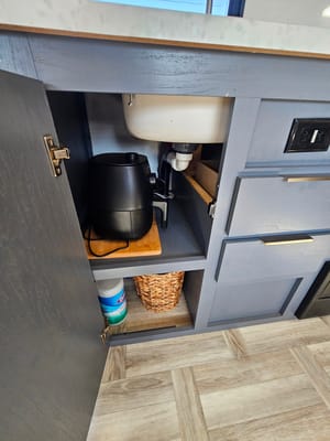 Lindsey's Primetime Tracer LE Ultra Lite Travel Trailer